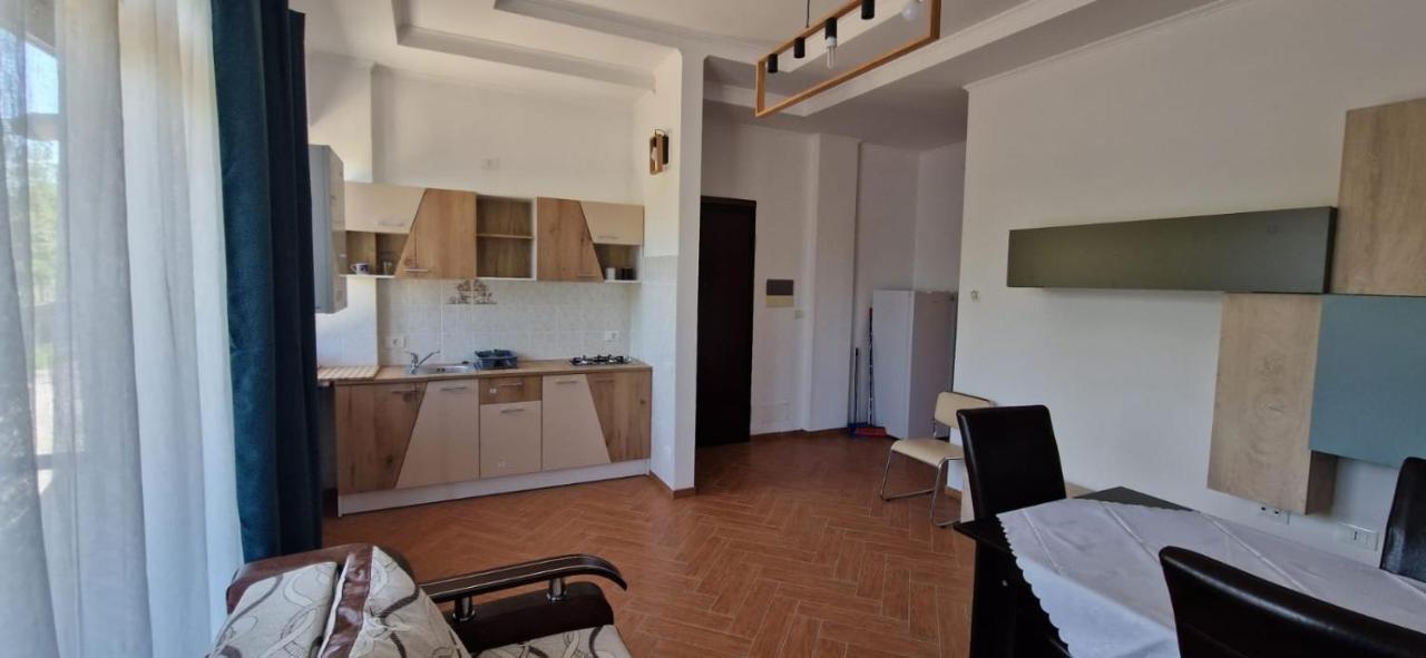 Comanesti Casa Francesca公寓 外观 照片